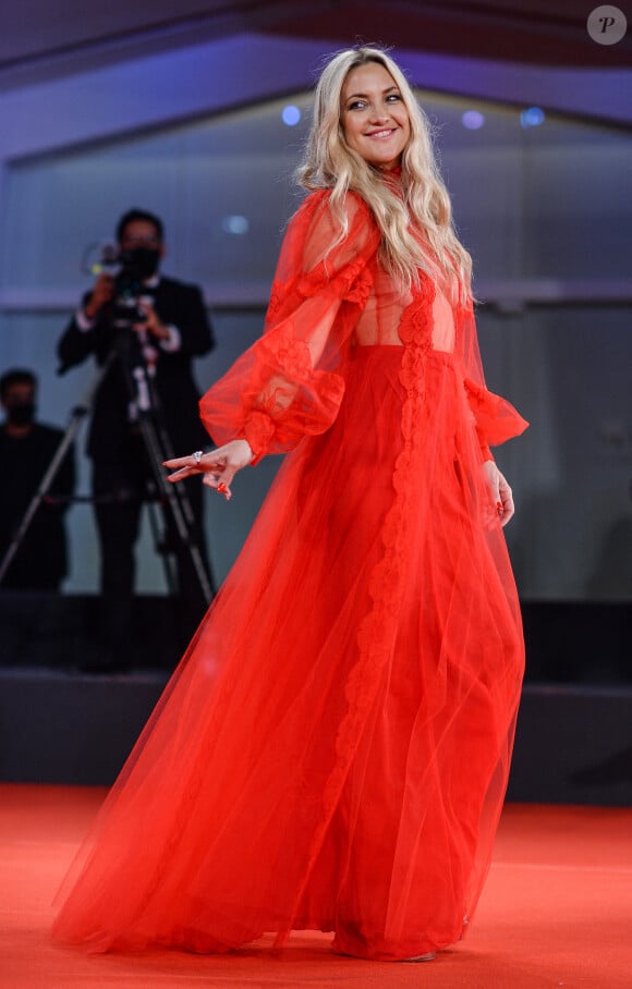 Kate Hudson - Tapis rouge du film "Mona Lisa and the Blood Moon" lors du 78ème festival international du film de Venise (La Mostra), le 5 septembre 2021.