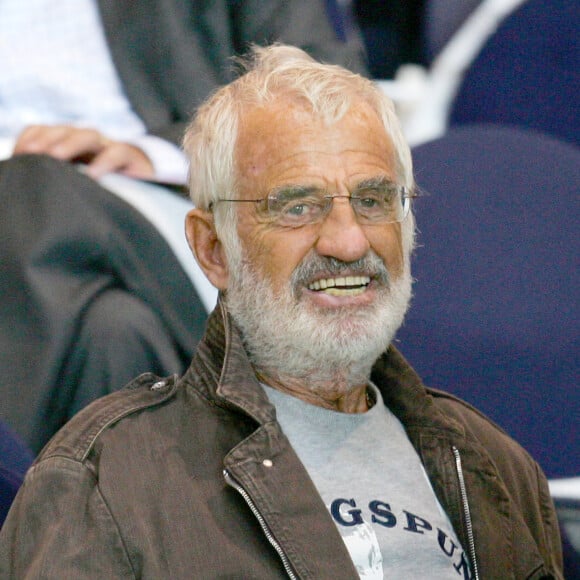 Jean-Paul Belmondo au Parc des Princes. © Guillaume Gaffiot/Bestimage