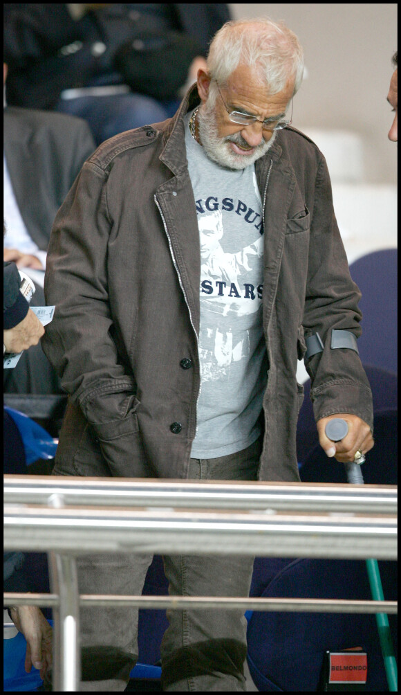 Jean-Paul Belmondo au Parc des Princes. © Guillaume Gaffiot/Bestimage