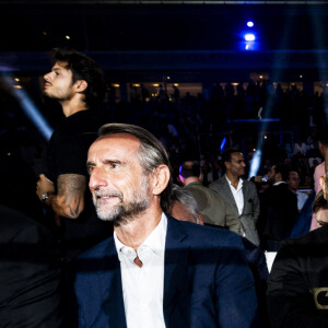 Jean Claude Blanc (PSG) Pascal Obispo et Yannick Noah - People et politiques se retrouvent au gala de boxe "La Conquête" au stade Roland Garros à Paris le 10 septembre 2021 © JB Autissier / Panoramic / Bestimage 