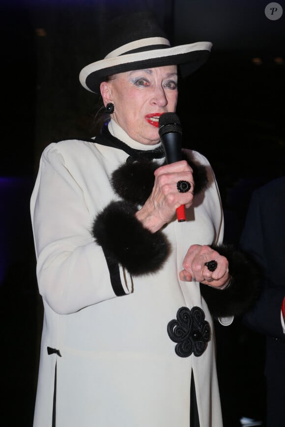 Geneviève de Fontenay - Soirée de remise des prix de la 12ème édition du TROFEMINA (prix décerné à des femmes d'exception) au pavillon Royal à Paris, le 14 octobre 2015.