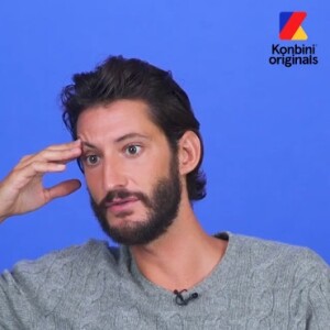 Pierre Niney en interview chez Konbini. Le 9 septembre 2021.