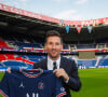 Lionel Messi rejoint le PSG sous le maillot numéro 30 et donne une conférence de presse au Parc des Princes à Paris, le 11 août 2021. © G. Gavelle / PSG via Bestimage