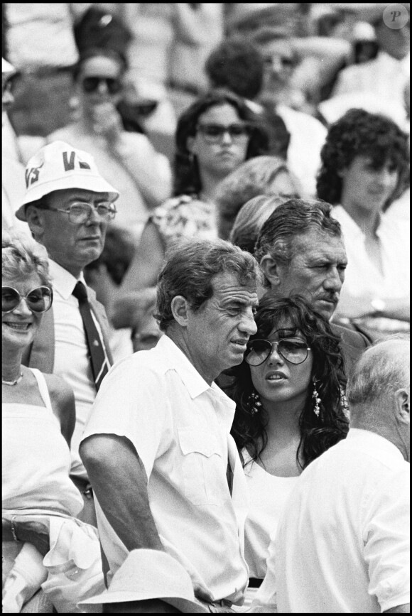Jean-Paul Belmondo et Carlos Sotto Mayor à Roland Garros en 1983.