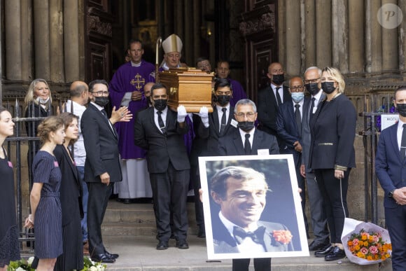 Obsèques de Jean-Paul Belmondo en l'église Saint-Germain-des-Prés, à Paris le 10 septembre 2021. © Cyril Moreau / Bestimage