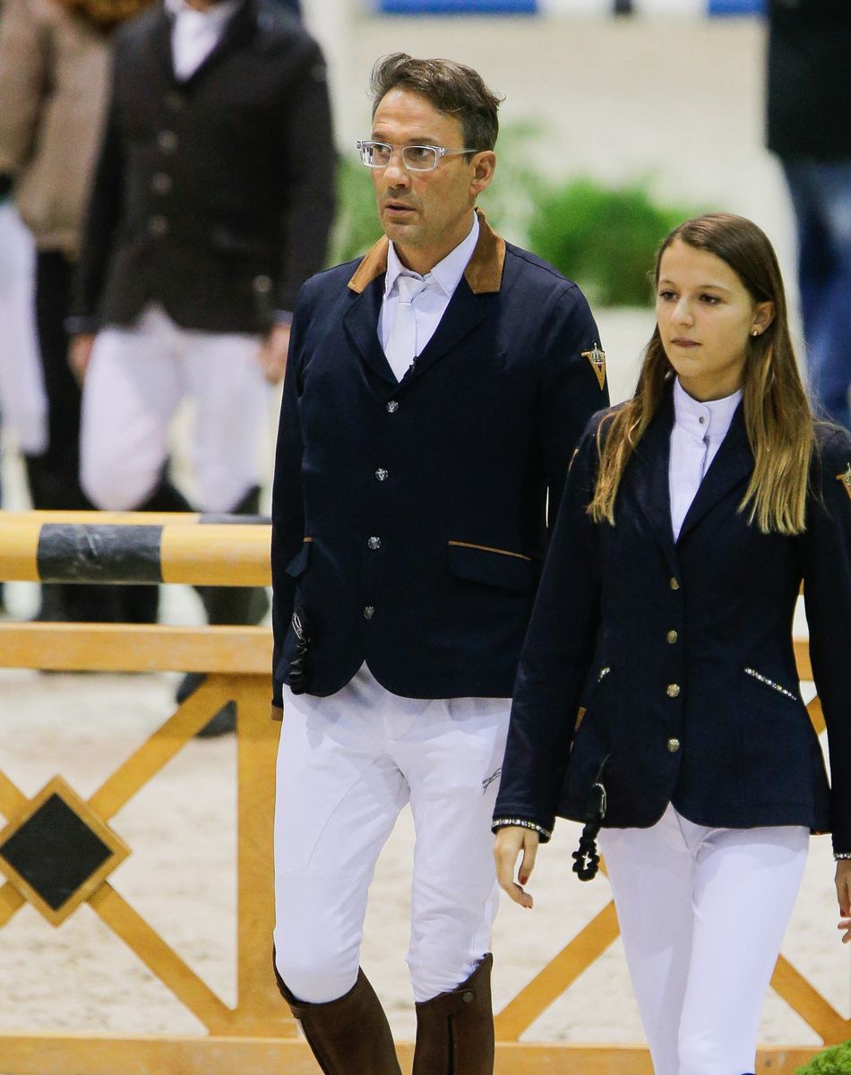 Exclusif - Lola Courbet, la fille de l'animateur Julien Courbet, en reconnaissance avec son père au jumping international de Bordeaux pour l'épreuve partenaire le 5 février 2016. Lola Courbet monte pour son partenaire Victory Horse. © Thibaud Moritz/Quentin Salinier/Bestimage