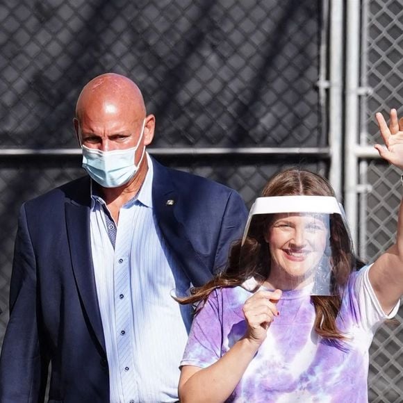Drew Barrymore se rend sur l'émission "Jimmy Kimmel Live!" à Hollywood le 8 septembre 2021.