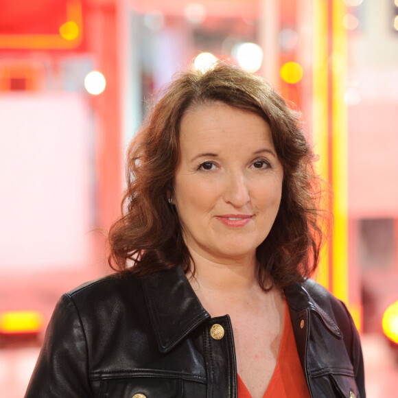 Anne Roumanoff - Enregistrement de l'émission "Vivement Dimanche Prochain" au studio Gabriel. Le 22 mars 2020. © Guillaume Gaffiot / Bestimage
