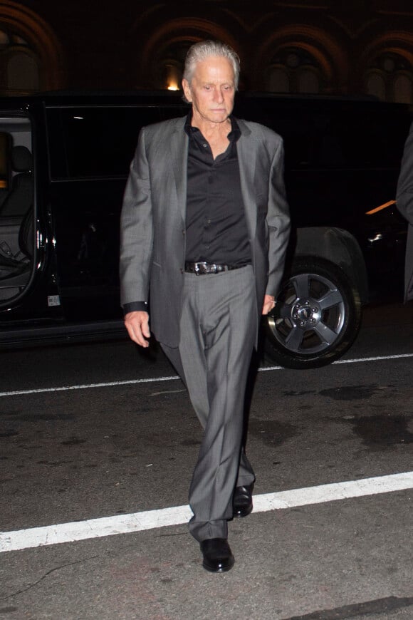Michael Douglas à la sortie de son dîner d'anniversaire à New York le 25 septembre 2019.