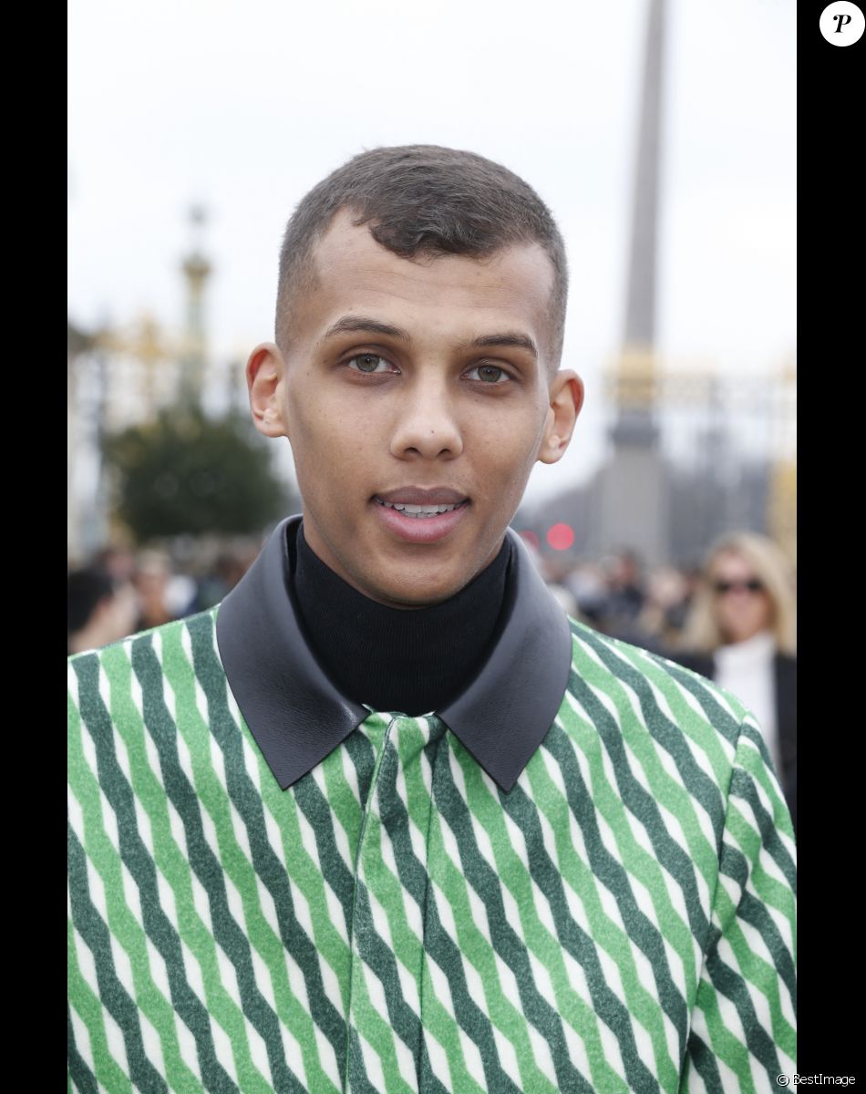 Stromae - Défilé de mode prêt-à-porter Automne Hiver 2015, 2016. Valentino dans les jardins des Tuileries à Paris. Le Mardi 10 mars 2015.