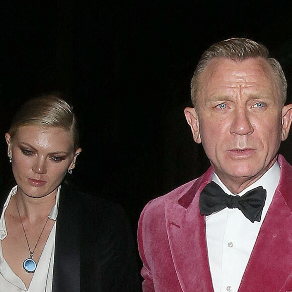 Daniel Craig et sa fille Ella à l'issue de l'afterparty de l'avant-première du film "James Bond - Mourir peut attendre (No Time to Die)" au club Mark et Annabel's à Londres, le 28 septembre 2021.