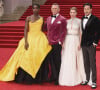 Lashana Lynch, Daniel Craig, Léa Seydoux et Cary Joji Fukunaga lors de l'avant-première mondiale du film "James Bond - Mourir peut attendre (No Time to Die)" au Royal Albert Hall à Londres le 28 septembre 2021.