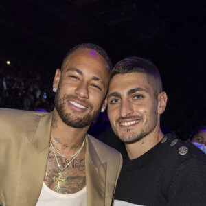 Neymar Jr et Marco Verratti - People au défilé de mode Femmes prêt-à-porter printemps-été 2022 "Balmain" à la Seine Musicale à Paris. Le 29 septembre 2021 © Olivier Borde / Bestimage