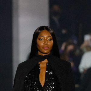 Naomi Campbell défile pour Lanvin (collection prêt-à-porter printemps-été 2022) à la Salle Pleyel. Paris, le 3 octobre 2021. © Veeren Ramsamy-Christiophe Clovis/Bestimage