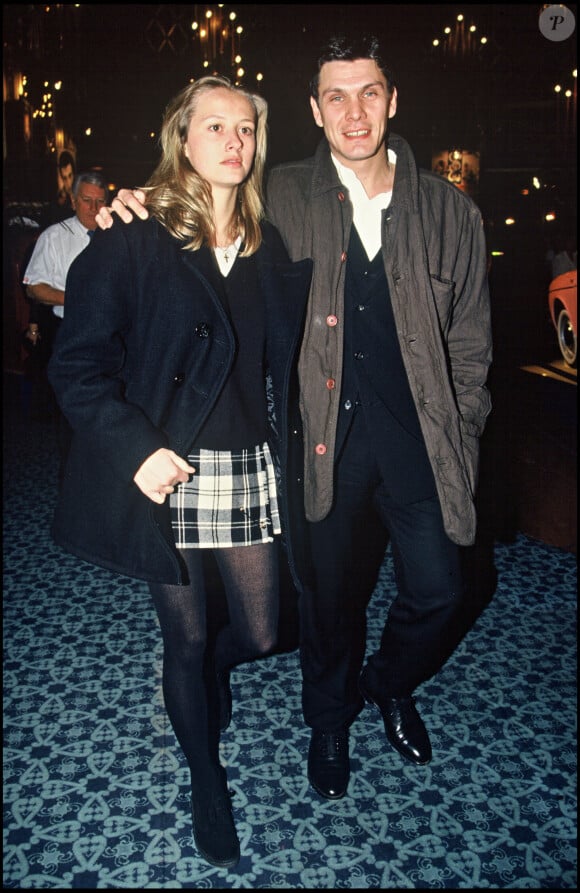 Archives - Marc Lavoine et Sarah Poniatowski lors d'une soirée à Paris. 1994.