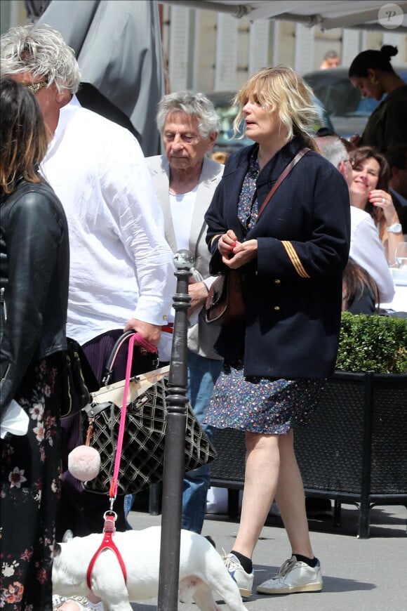 Exclusif - Roman Polanski et sa femme, Emmanuelle Seigner, déjeunent au restaurant l'Avenue à Paris, le 29 juin 2020.