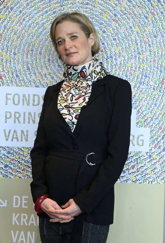 Création du Fonds Princesse Delphine de Saxe-Cobourg à l'hôpital universitaire de Gand en présence de la princesse Delphine de Saxe-Cobourg. Le Fonds financera des initiatives pour l'intégration de l'art dans les soins de santé. Gent, le 10 décembre 2020.