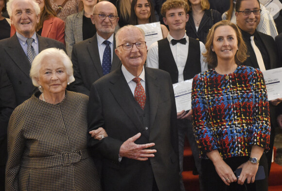 La reine Paola de Belgique, le roi Albert II, la princesse Claire - Cérémonie de remise des prix Terre d'Avenir de la fondation Queen Paola en collaboration avec la fondation Dirk Frimout à Bruxelles le 6 octobre 2021.