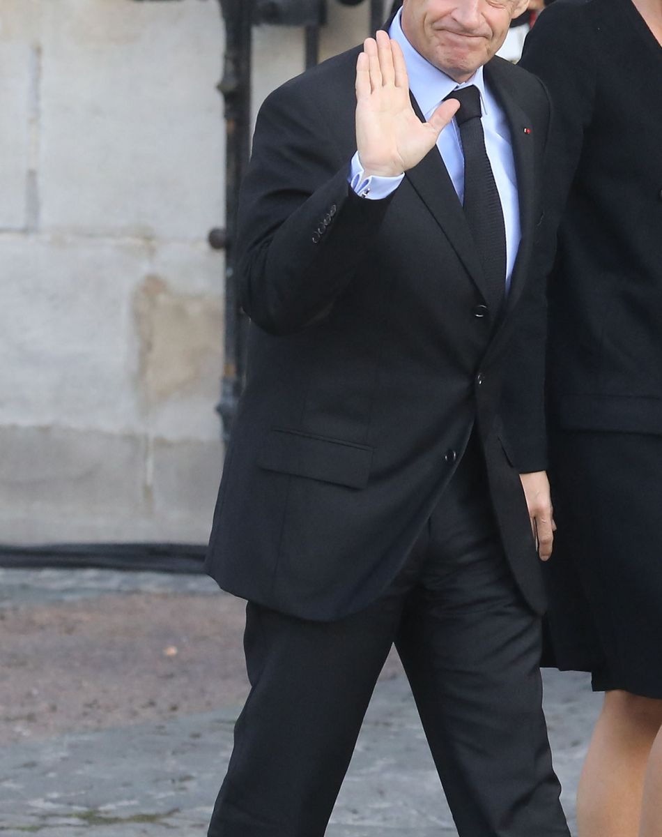 Nicolas Sarkozy et sa femme Carla Bruni - Arrivées en l'église Saint-Sulpice pour les obsèques de l'ancien président de la République Jacques Chirac à Paris. Un service solennel sera présidé par le président de la République. Le 30 septembre 2019