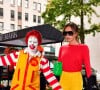 Victoria Beckham s'amuse de son look "McDonald's" sur Instagram, le 12 octobre 2021.