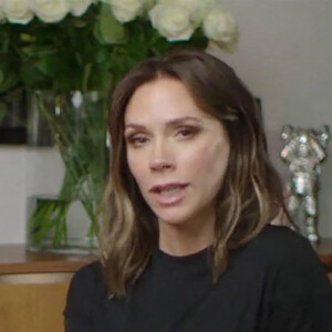 Victoria Beckham répond aux questions relatives au "Pride Day" sur la chaîne YouTube, le 29 juin 2021.