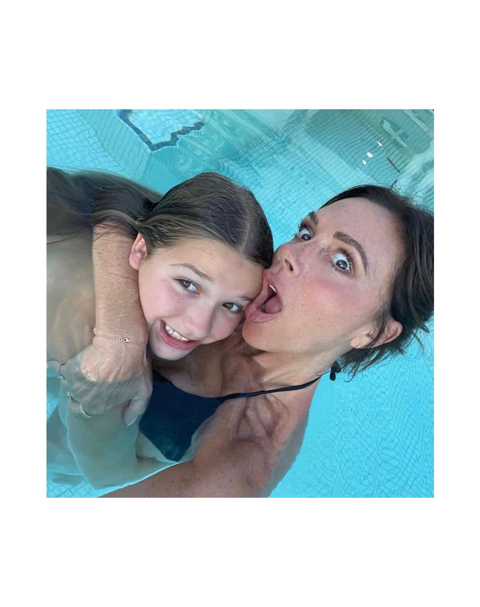 Victoria Beckham et sa fille Harper sur Instagram, août 2021.