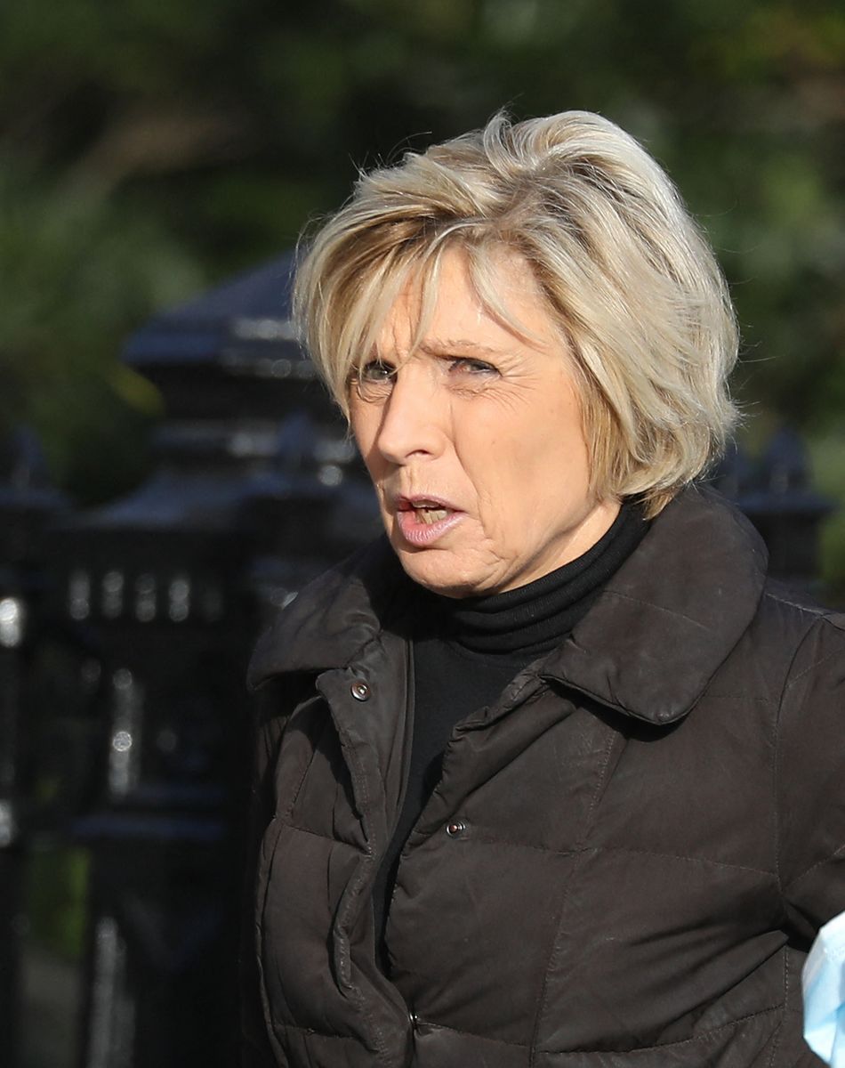 Évelyne Dhéliat - Arrivées aux obsèques de Etienne Mougeotte en l'église Saint-François-Xavier à Paris. Le 13 octobre 2021 © Jacovides-Clovis / Bestimage