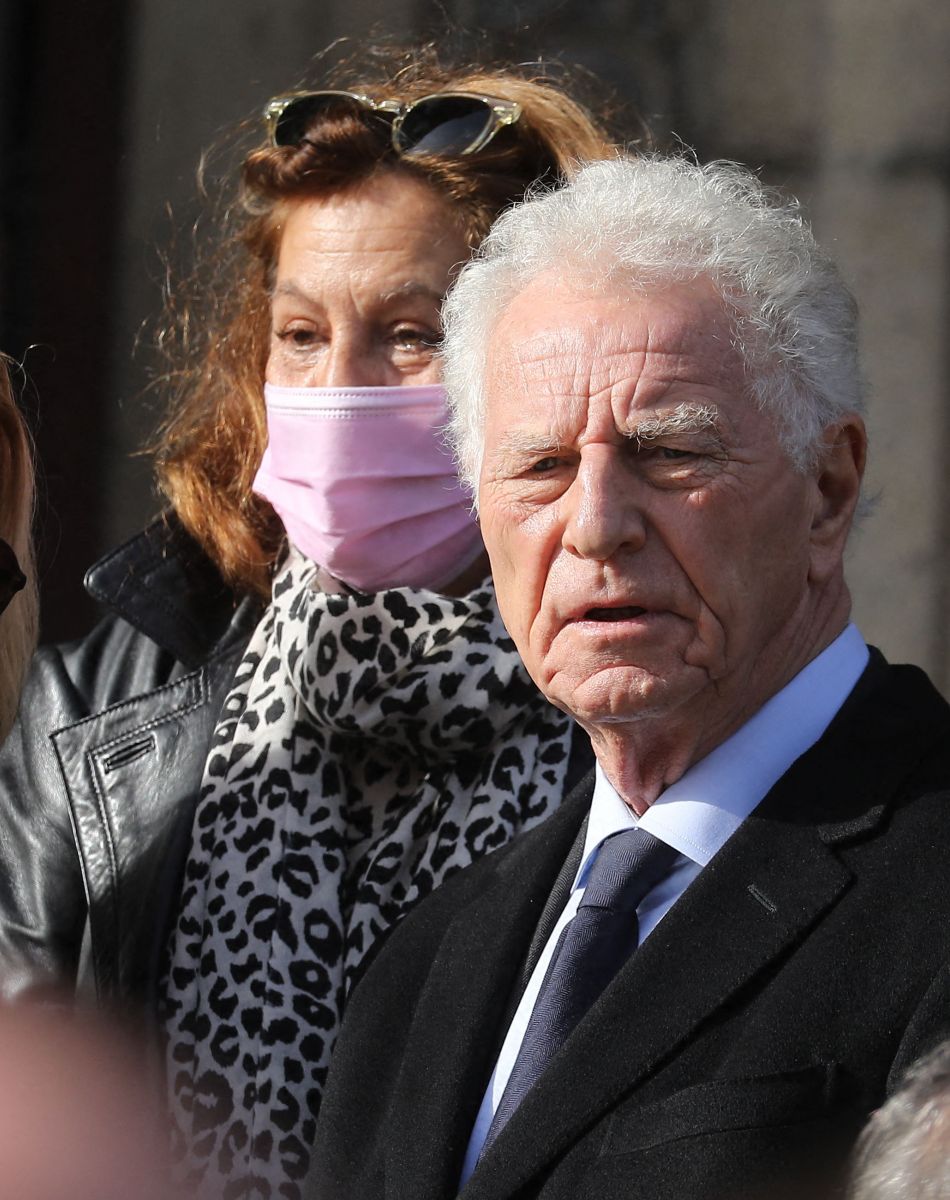 Robert Namias - Sorties des obsèques d'Etienne Mougeotte en l'église Saint-François-Xavier à Paris. Le 13 octobre 2021. © Jacovides-Clovis / Bestimage