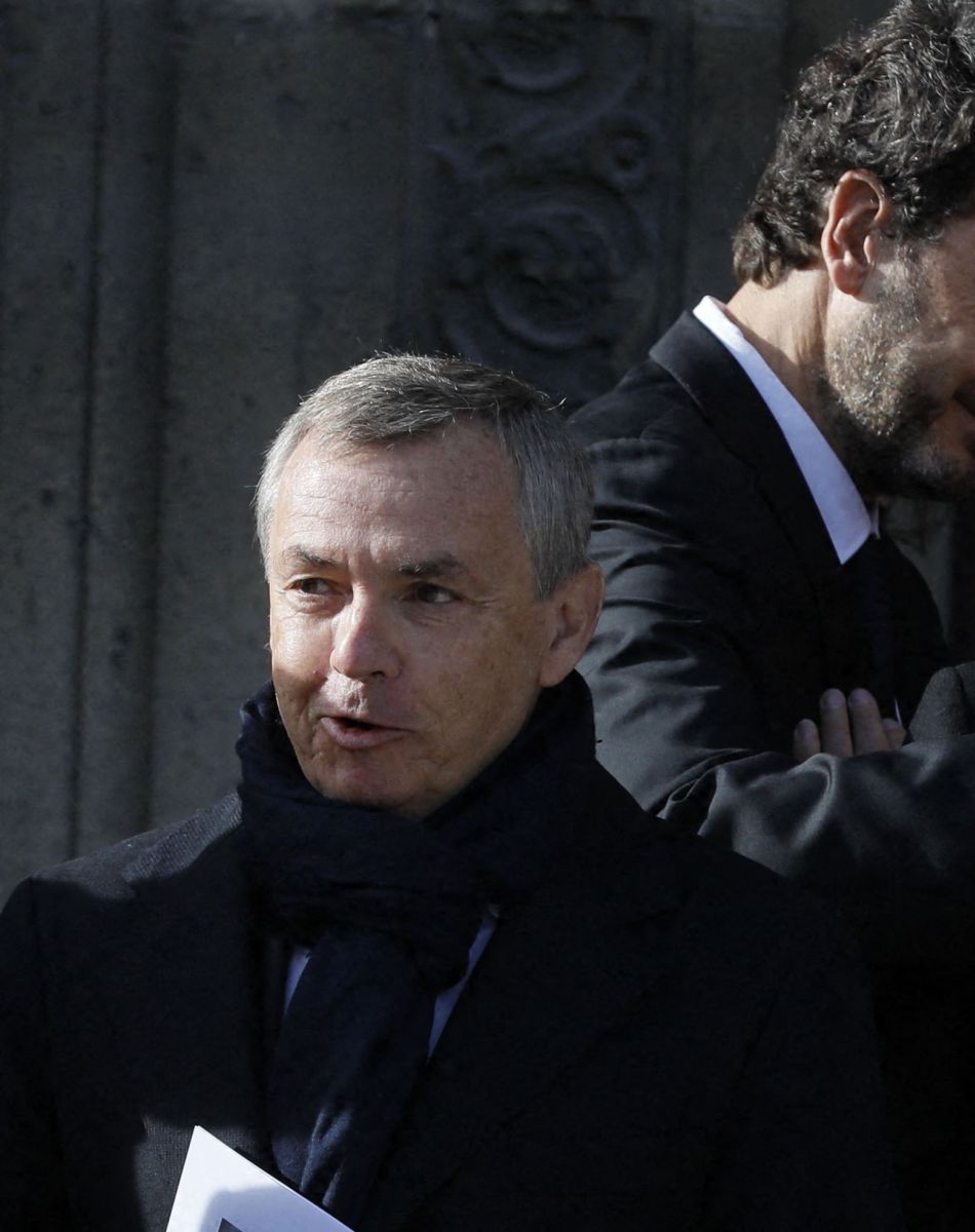 Laurent-Eric Lelay, Michel Drucker - Sorties des obsèques d'Etienne Mougeotte en l'église Saint-François-Xavier à Paris. Le 13 octobre 2021. © Jacovides-Clovis / Bestimage