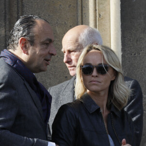 Cécile de Ménibus - Sorties des obsèques d'Etienne Mougeotte en l'église Saint-François-Xavier à Paris. Le 13 octobre 2021. © Jacovides-Clovis / Bestimage