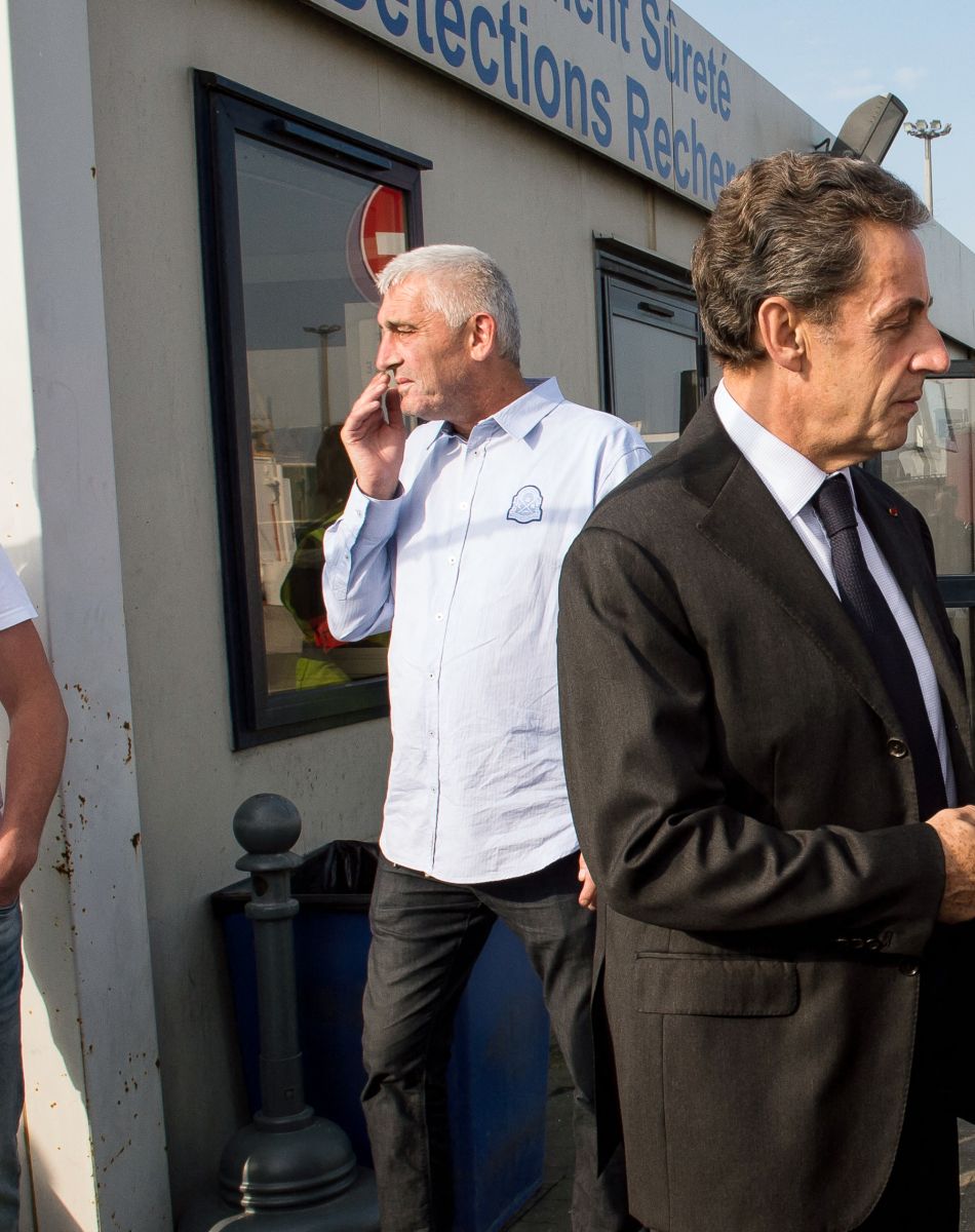 Xavier Bertrand, Président du conseil régional de Nord-Pas-de-Calais-Picardie - Nicolas Sarkozy visite le port de Calais le 21 septembre 2016.