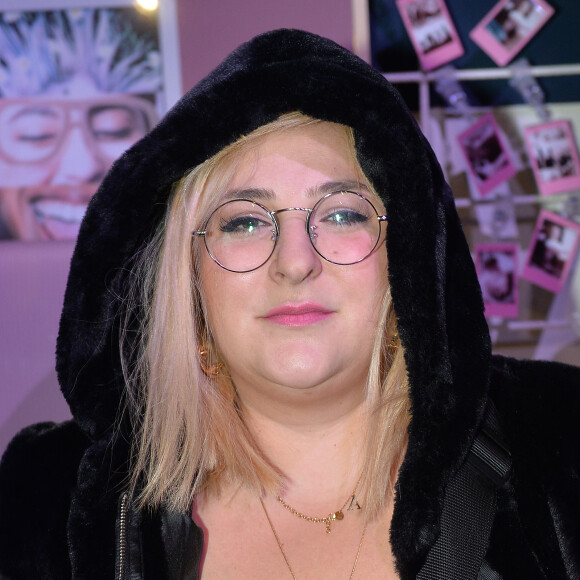 Marilou Berry - Lancement de l'Instax Mini Link de Fujifilm à Paris, le 10 décembre 2019. L'Instax Mini Link est la nouvelle imprimante instantanée de Fujifilm. Avec son nouveau look modernisé, elle arbore 3 nouveaux coloris : rose, bleu et gris. Elle imprime directement les photos depuis le smartphone connecté en Bluetooth. © Veeren/Bestimage 