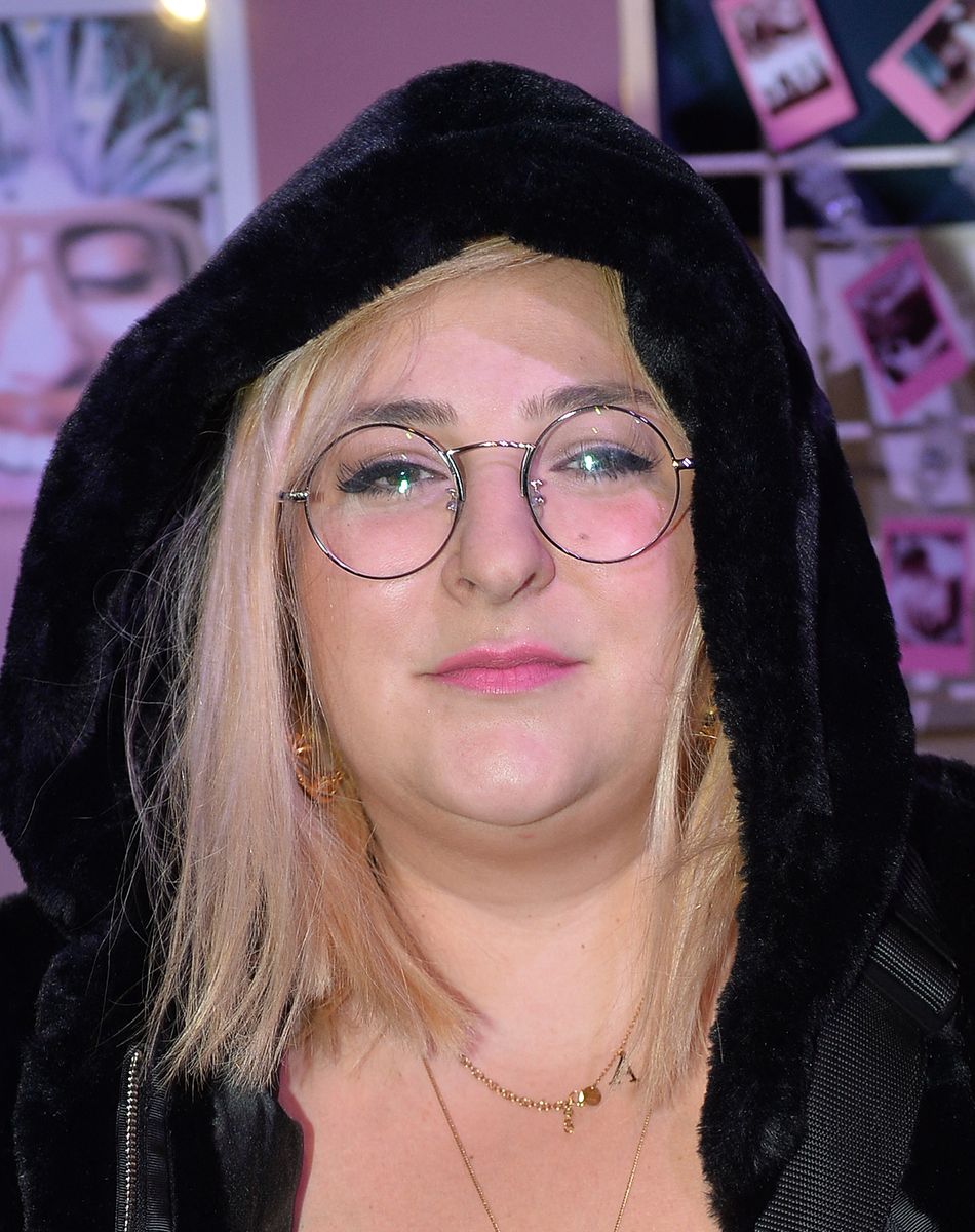 Marilou Berry - Lancement de l'Instax Mini Link de Fujifilm à Paris, le 10 décembre 2019. L'Instax Mini Link est la nouvelle imprimante instantanée de Fujifilm. Avec son nouveau look modernisé, elle arbore 3 nouveaux coloris : rose, bleu et gris. Elle imprime directement les photos depuis le smartphone connecté en Bluetooth. © Veeren/Bestimage