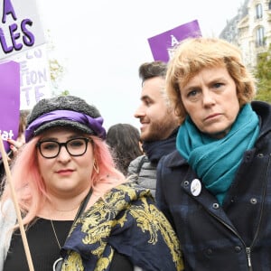 Marilou Berry et Anne Richard - De nombreuses artistes et personnalités marchent contre les violences sexistes et sexuelles (marche organisée par le collectif NousToutes) de place de l'Opéra jusqu'à la place de la Nation à Paris le 23 Novembre 2019 © Coadic Guirec / Bestimage  Many actresses and personalities take part in a protest to condemn violence against women, on November 23, 2019, in Paris organized by NousToutes 