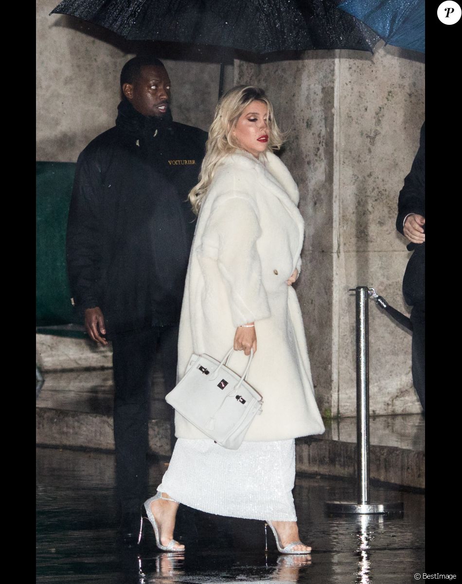 Wanda Nara Icardi - Soirée d'anniversaire de Neymar Jr. "Nuit Blanche" à la discothèque le Yoyo à Paris, France, le 2 février 2020.