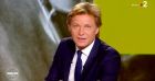 Laurent Delahousse fait une gaffe auprès de Gilbert Montagné dans "20h30 le dimanche" - France 2
