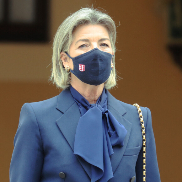 Exclusif - La princesse Caroline de Hanovre et le prince Albert II de Monaco lors de la passation de commandement du chef de corps des sapeurs-pompiers de Monaco entre le colonel Norbert Fassiaux et le commandant Maxime Yvrard dans la cour d'honneur du Palais Princier à Monaco le 8 octobre 2021. © Cyril Dodergny / Nice Matin / Bestimage