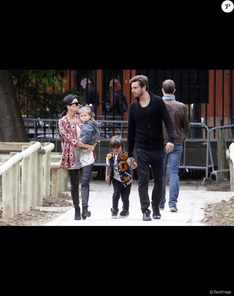 Exclusif - Kourtney Kardashian, son compagnon Scott Disick et leurs enfants Mason et Pénelope Disick ont passé la journée à Paris, le 27 mai 2014.
