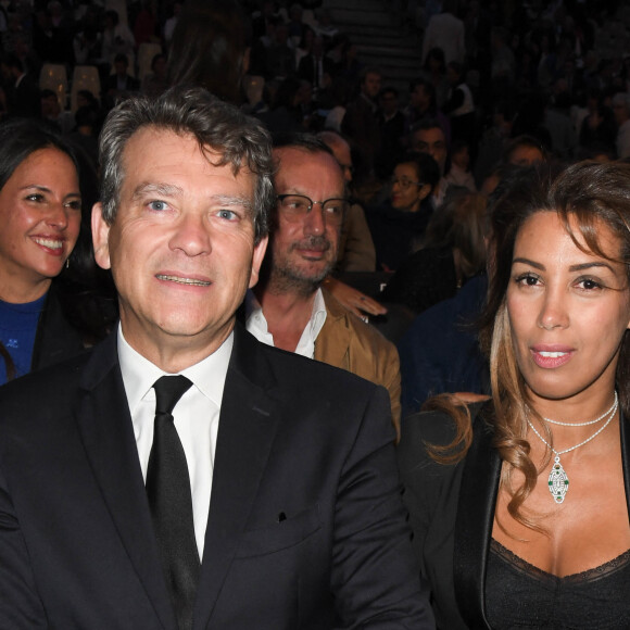 Arnaud Montebourg et Amina Walter, directrice du développement et des partenariats de LeLynx.fr - Opéra "Tosca Puccini" à l'hôtel national des Invalides dans le cadre de l'opération "Opéra en plein air" à Paris le 4 septembre 2019. © Coadic Guirec/Bestimage