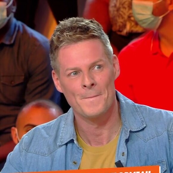 Matthieu Delormeau intrigué par Cyril Hanouna, qui lui a fait une surprise.
