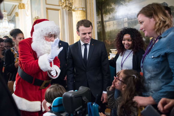Le président Emmanuel Macron lors de l'arbre de Noël de l'Elysée à Paris le 13 décembre 2017.