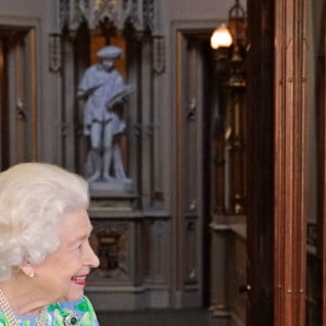 La reine Elisabeth II d'Angleterre reçoit la chancelière allemande, Angela Merkel, lors d'une audience au château de Windsor, Berkshire, Royaume Uni, le 2 juillet 2021. 