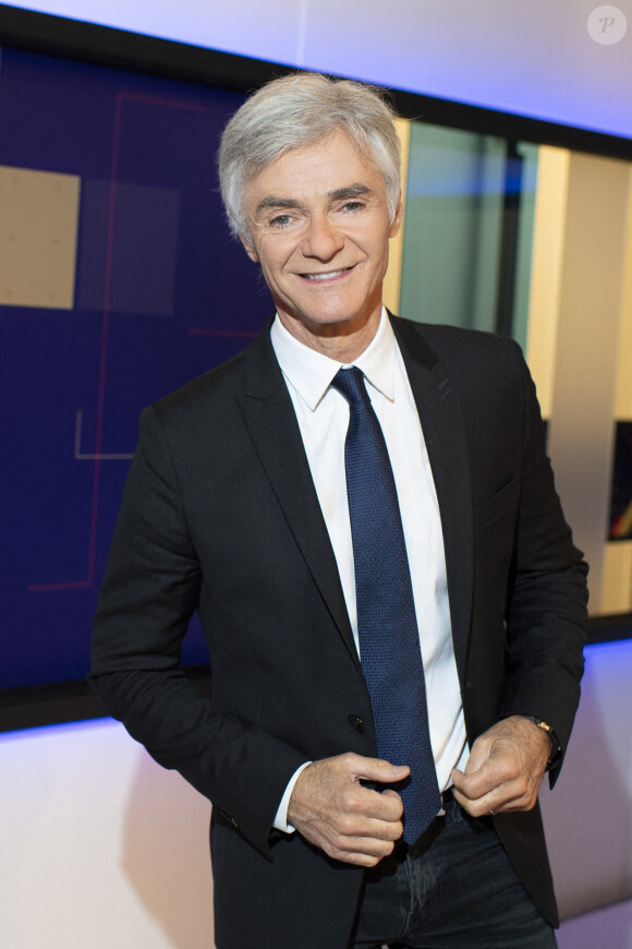 Exclusif - Cyril Viguier lors de l'émission "Face aux territoires" présentée par C.Viguier dans les studios de TV5 Monde à Paris, France, le 21 octobre 2021. © Pierre Perusseau/Bestimage