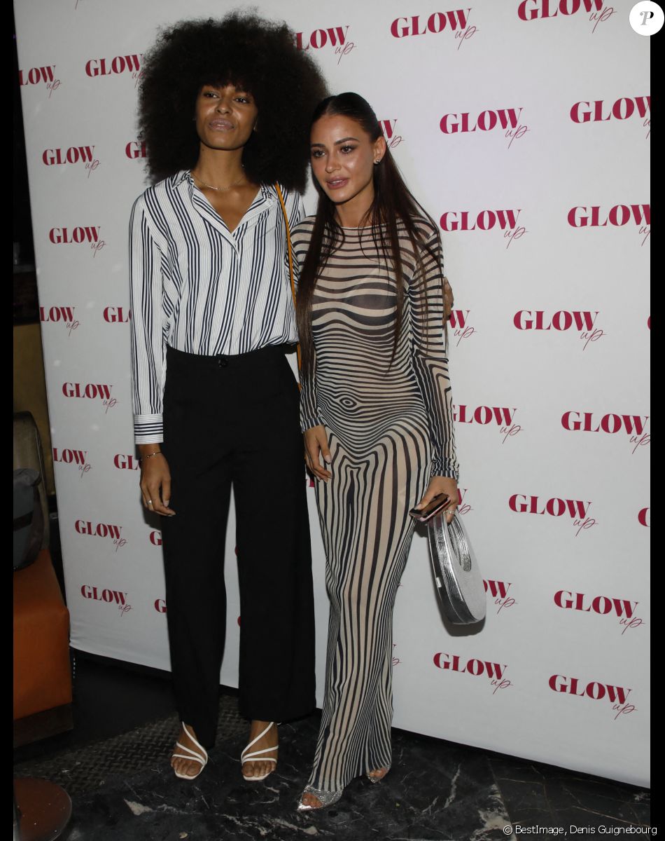 L'influenceuse Alix Desmoineaux ( avec une tenue de Jean-Paul Gaultier) aux 2 millions d'abonnés sort son premier livre 'GLOW UP' lors d'une soirée à l'Arc à Paris le 21 Octobre 2021. © Denis Guignebourg / Bestimage