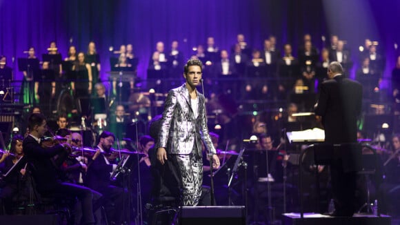Mika à la Philharmonie de Paris : carton plein pour son concert symphonique, en même temps que The Voice
