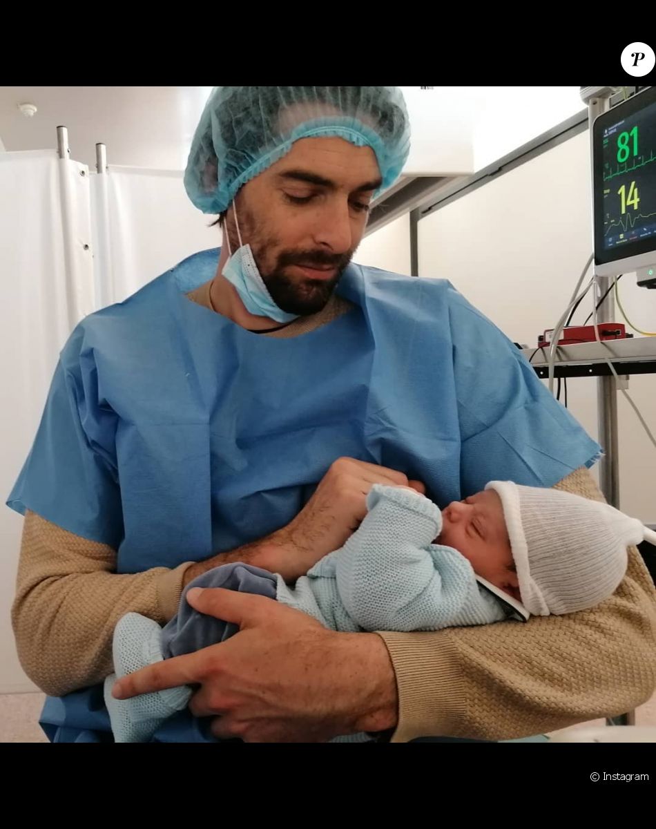 Alice Detollenaere et son compagnon Camille Lacourt sont devenus parents d'un petit garçon prénommé Marius, né le 1er juin 2021.