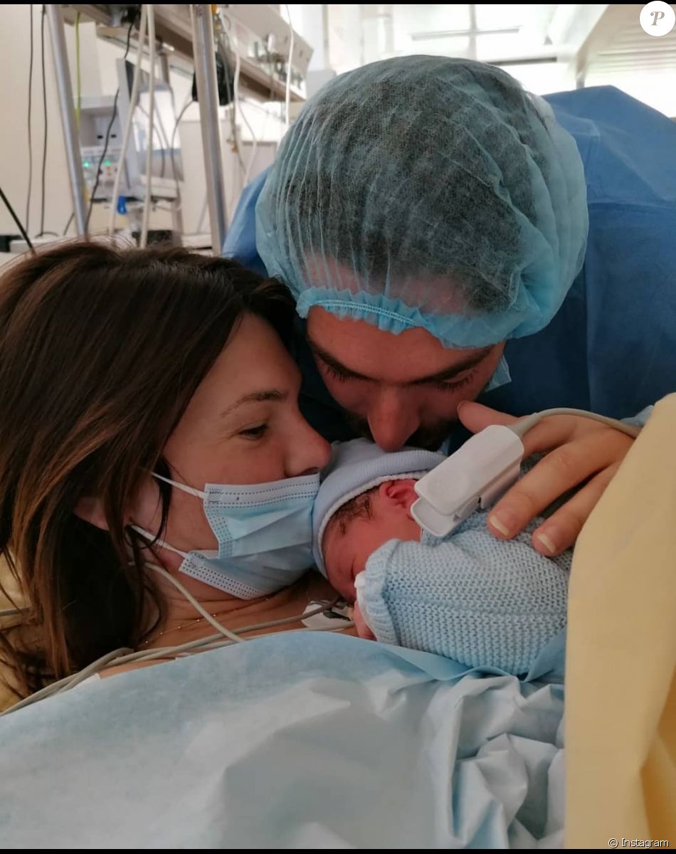 Alice Detollenaere et son compagnon Camille Lacourt sont devenus parents d'un petit garçon prénommé Marius, né le 1er juin 2021.