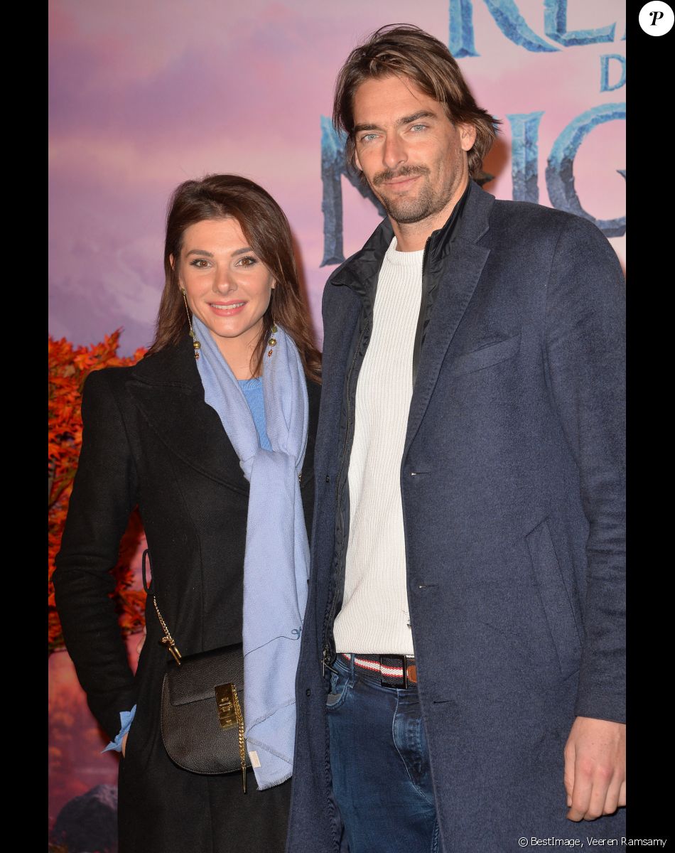 Camille Lacourt et sa compagne Alice Detollenaere (Miss Bourgogne 2010) - Projection exceptionelle de "La Reine des Neiges 2 " au Grand Rex à Paris le 13 novembre 2019. © Veeren Ramsamy/Bestimage