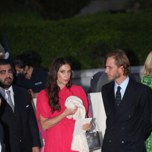 Andrea Casiraghi et sa femme Tatiana Santo Domingo arrivent au mariage du prince Phílippos de Grèce et Nina Flohr à Athènes le 23 octobre 2021