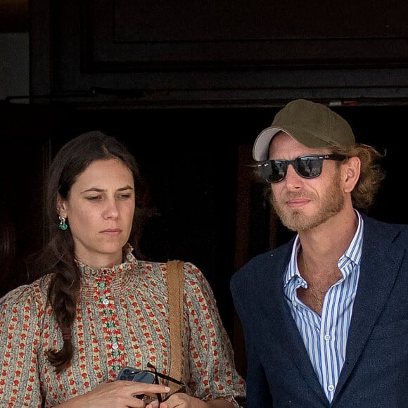 Andrea Casiraghi et son épouse Tatiana Santo Domingo lors de la réception organisée par le roi Constantin II au Yachtclub d'Athènes, suite au mariage du prince Philippos et Nina Flohr, le 24 octobre 2021.